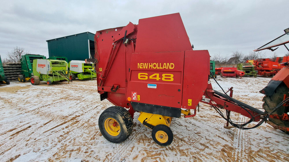 Пресс-подборщик NEW HOLLAND 648